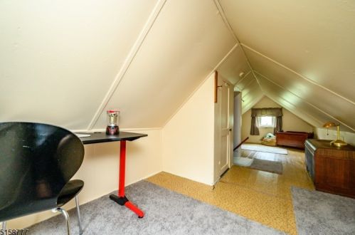 6 Dogwood Ln, Princeton NJ  08540-8439 exterior