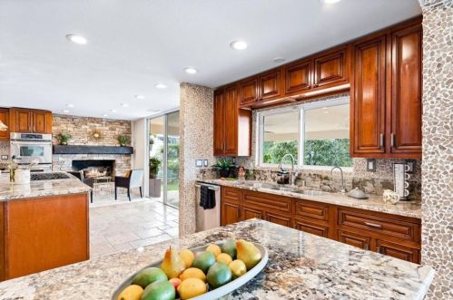 473 Country Hill Rd, Anaheim CA  92808-1353 exterior