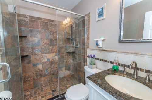 11 Appio Dr, Dover NJ  07869-2401 exterior