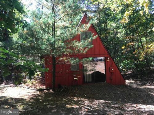 325 Tall Pine Ln, Gerrardstown, WV 25420-3115