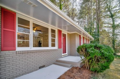 639 Inglis Dr, Marietta, GA 30067-6709