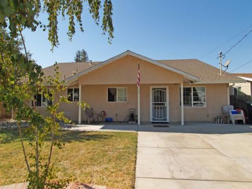 429 Walnut Ave, Ripon, CA 95366-2756