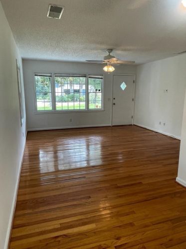 3 Chapman Ave, Isle Of Palms SC  29451-2413 exterior