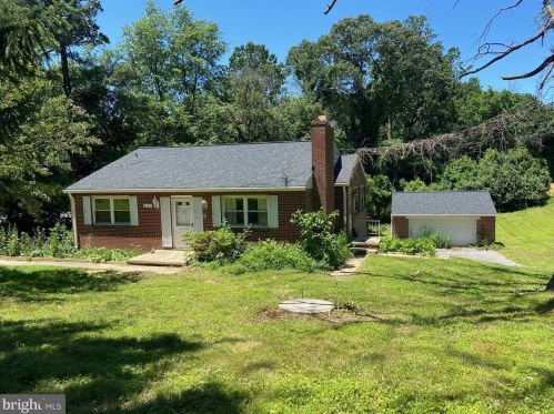 2104 Durham Rd, Fallston, MD 21047-1048