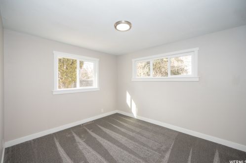 2146 Westfield Cir, Taylorsville UT 84084-4222 exterior