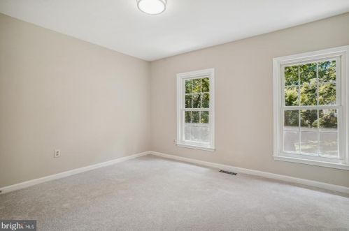 13015 Montpelier Ct, Woodbridge VA  22192-3356 exterior