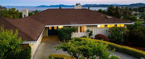 62 Dunfries Ter, San Rafael, CA 94901-2439