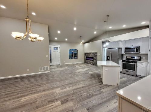 277 Hastings Ave, Pueblo, CO 81007-3408