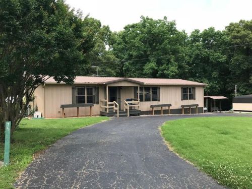 75 Boat Dock Rd, Buchanan, TN 38222-5038