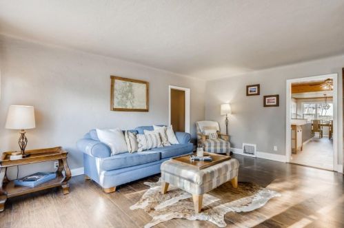 4195 Homewood Ave, Saint Paul MN  55110-3921 exterior