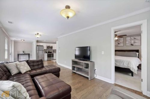 280 Cameron Ridge Dr, Atlanta GA  30328-4709 exterior