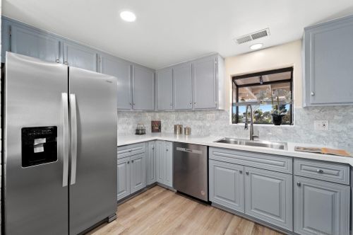 1030 Helix Ave, Chula Vista CA  91911-2232 exterior