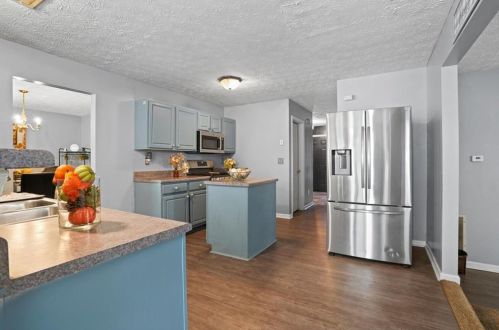 548 Harvick Cir, Stockbridge GA  30281-4451 exterior