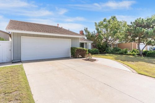 14242 Avenue Mendocino, Irvine, CA 92606-1802
