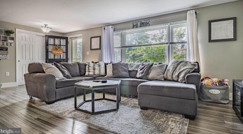 21 Cedar Brook Rd, Erial, NJ 08081-3704