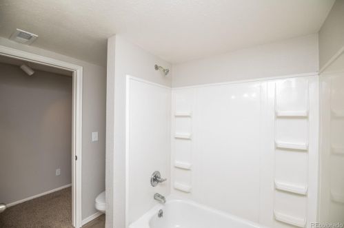 18202 Nassau Dr, Denver CO 80013-3346 exterior