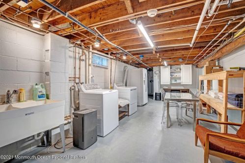 1400 Cp Ave, Tinton Falls NJ 07712-4803 exterior