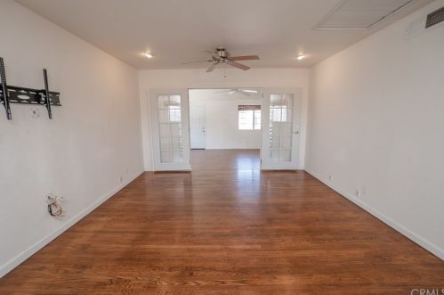 2863 Bridgeport Ave, Anaheim CA  92804-2047 exterior