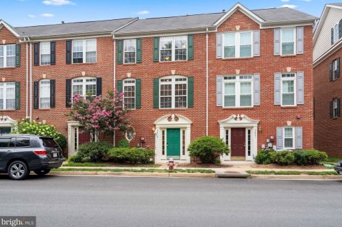 3619 Madison Ln, Falls Church, VA 22041-3609