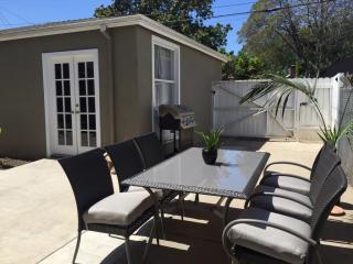 3825 Sawtelle Blvd, Los Angeles CA  90066-4056 exterior