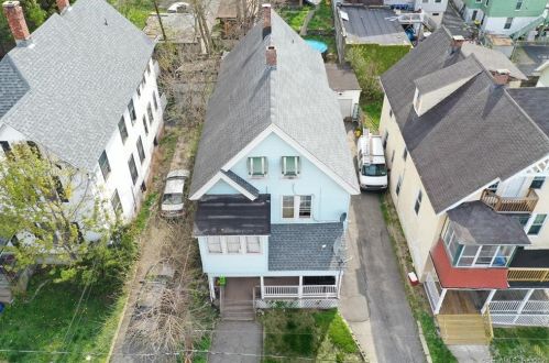 132 Central Ave, Waterbury, CT 06702-1208