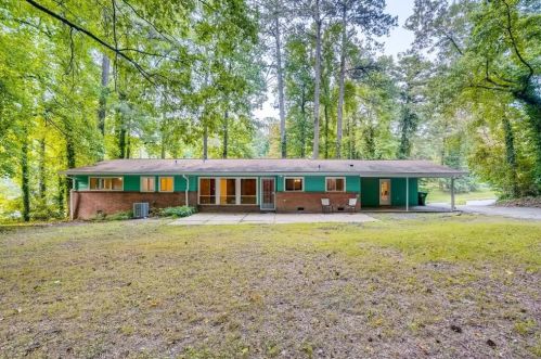 2345 Country Club Ln, Atlanta GA  30311-5309 exterior