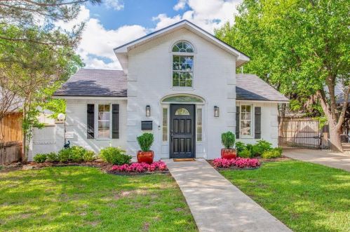 5704 Pershing Ave, Fort Worth TX  76107-4620 exterior