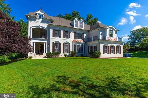 1070 Cedar Chase Ct, Herndon, VA 20170-2477