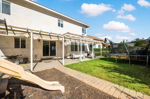 14289 Meadowlands Dr, Riverside CA  92503-9740 exterior