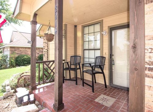 2714 Strother Dr, Garland TX  75044-4638 exterior