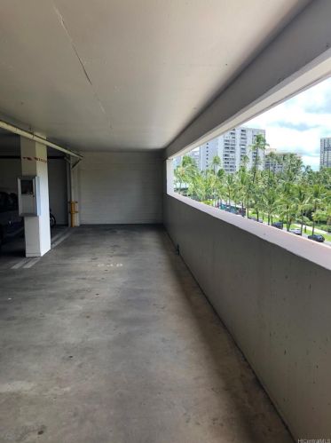 1910 Ala Moana Blvd, Honolulu HI  96815-1814 exterior