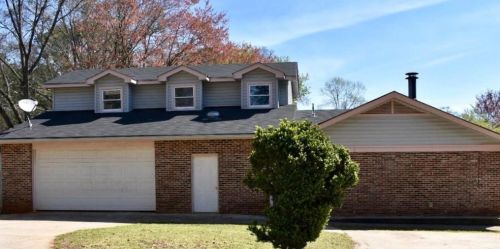 8198 Highland Dr, Porterdale, GA 30014-3479