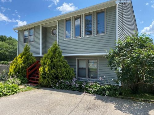 64 Twin Lakes Ave, Coventry, RI 02816-6002