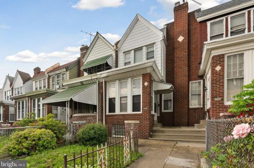 5078 F St, Philadelphia, PA 19124-3502