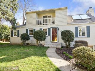 9852 Snowbound Ct, Vienna, VA 22181-6044