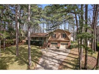 2450 Wilma Gunter Cir, Acworth, GA 30102-5917