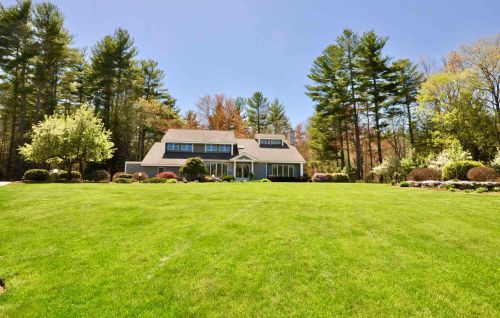 47 Nevins Rd, Hollis, NH 03049-6206