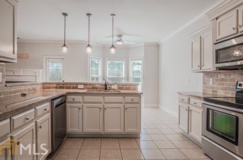 1955 Cold Tree Ln, Watkinsville, GA 30677-4141