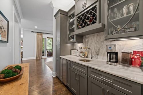 4110 Chippewa Pl, Atlanta GA  30319-1524 exterior