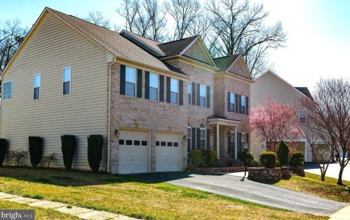 7125 Ayers Meadow Ln, Springfield VA  22150-4917 exterior