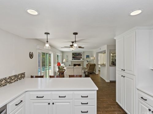 6718 Rycroft Dr, Riverside CA  92506-5315 exterior