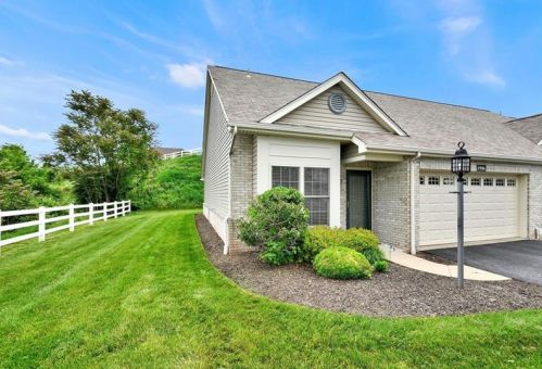 1906 Sutter St, Noblestown, PA 15071-1742