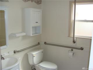 219 5th Ave, Wheeler WA  98837-1938 exterior