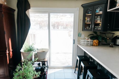 1080 Grandview Dr, Providence UT 84332-9317 exterior