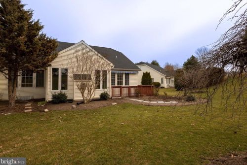 209 Sutherland Rd, Lancaster, PA 17603-9053