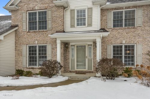 209 Jessica Ct, North Aurora, IL 60542-9087