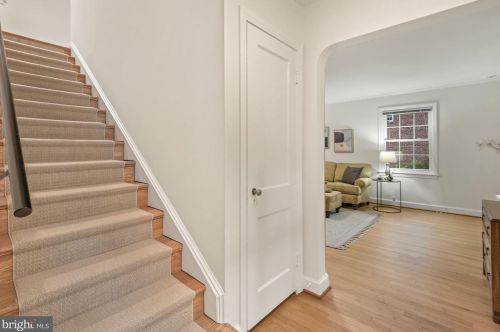 8024 Glenside Dr, Silver Spring MD 20912-7326 exterior