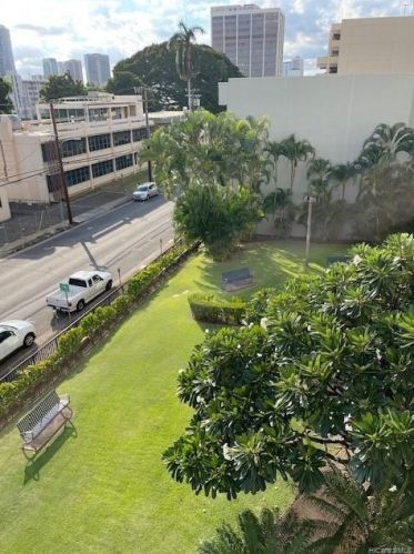 1448 Young St, Honolulu HI  96814-1837 exterior