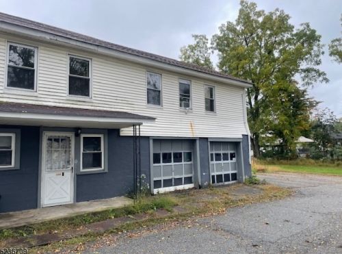 126 Kiel Ave, Kinnelon, NJ 07405-2547