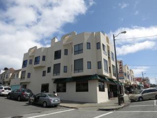 1788 33rd Ave, San Francisco CA  94122-4100 exterior